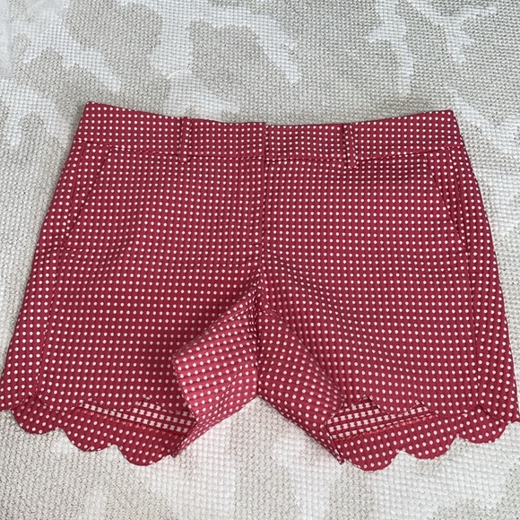 Ann Taylor Signature scallop edges white polka dots woman’s shorts Size 8 - Picture 12 of 16
